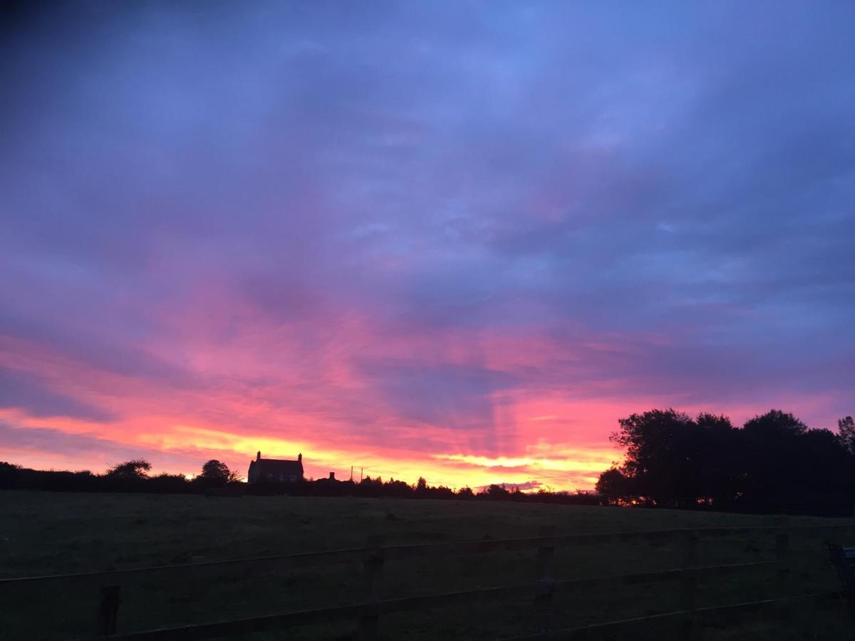 Norwell View Farm Glamping With Hot Tubs Hotel Bath Bagian luar foto
