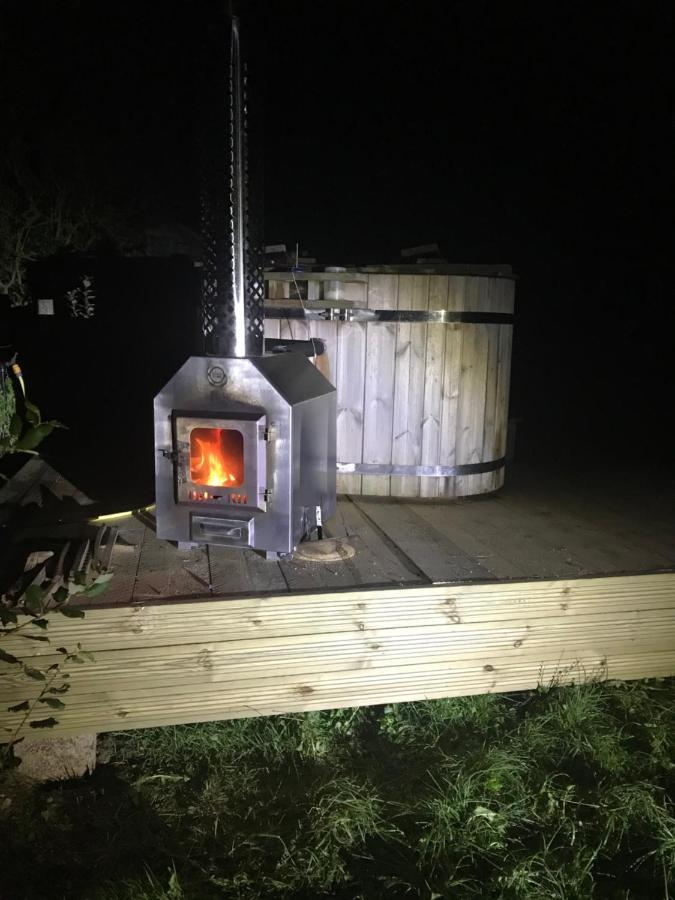 Norwell View Farm Glamping With Hot Tubs Hotel Bath Bagian luar foto