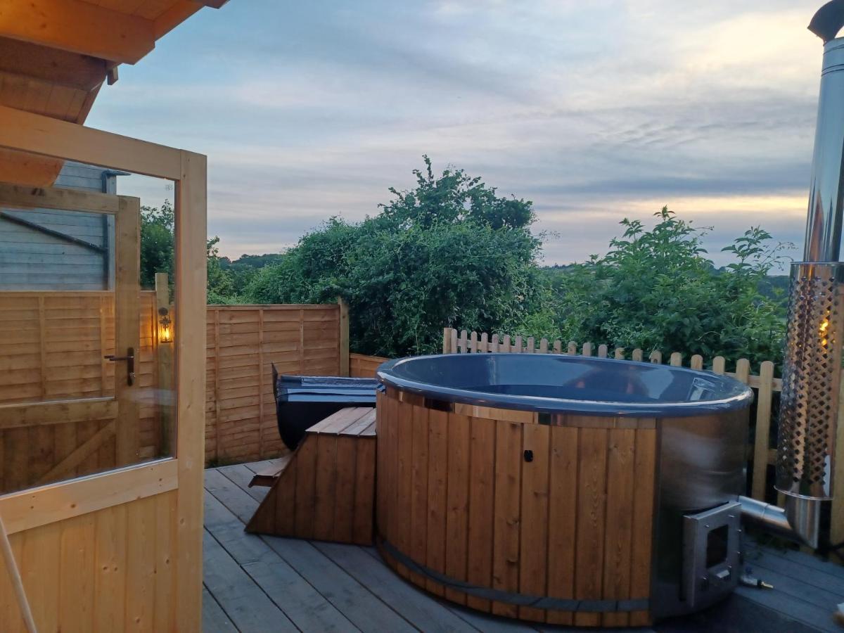 Norwell View Farm Glamping With Hot Tubs Hotel Bath Bagian luar foto